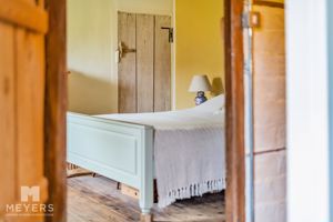 Features- click for photo gallery